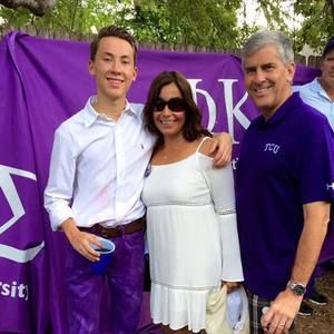 Meet your Posher, Connor